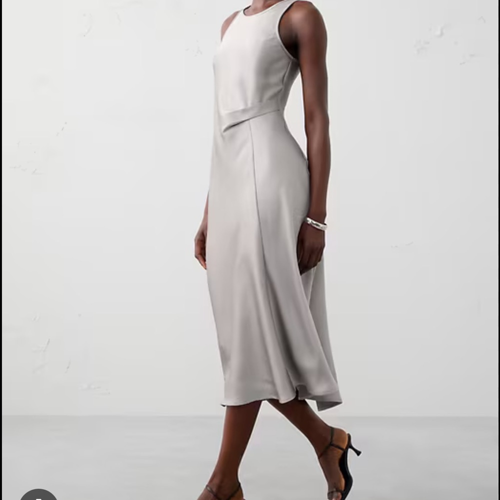🩷NEW Banana Republic Slip Silver Dress